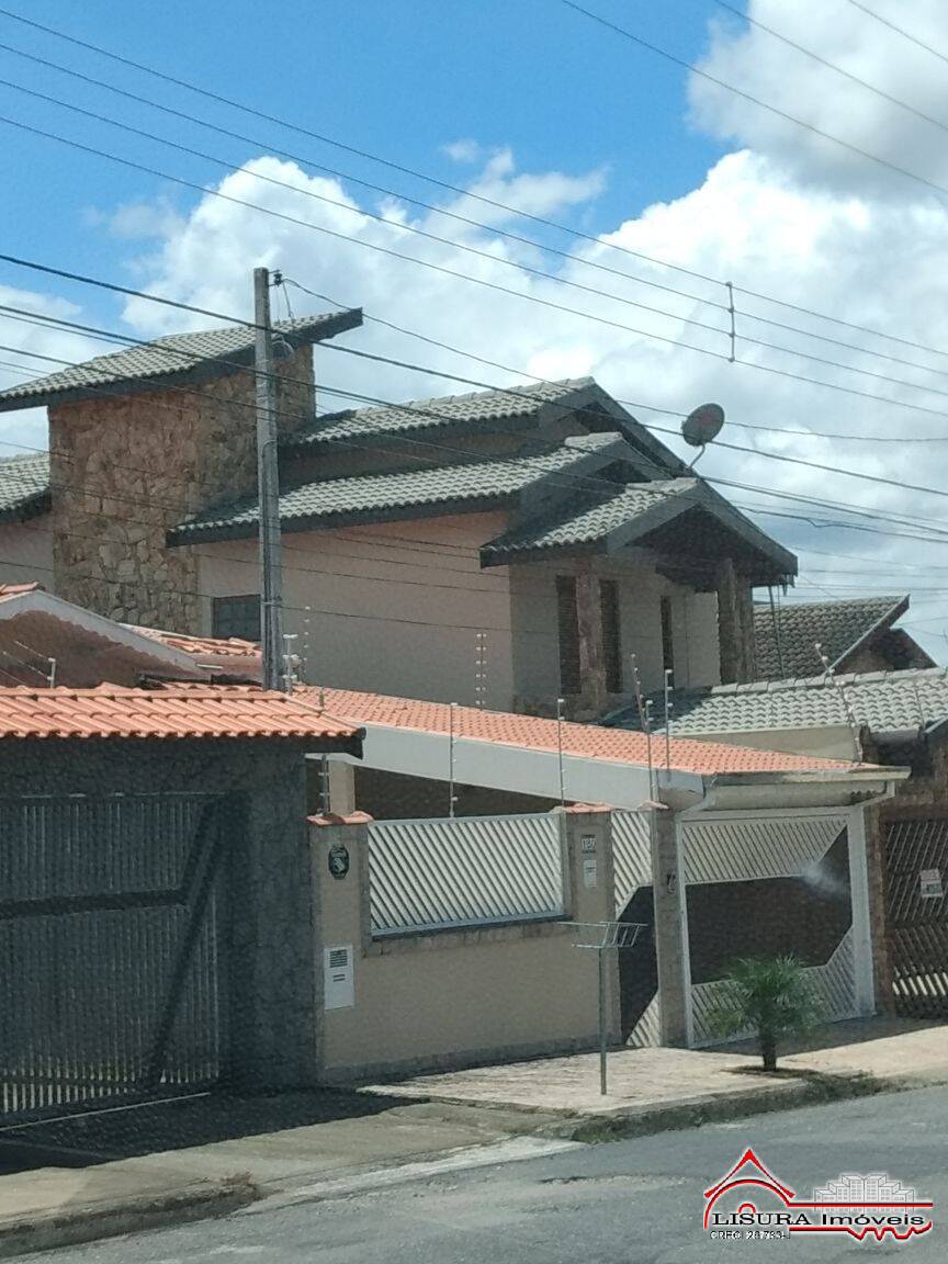 Casa à venda com 4 quartos, 200m² - Foto 23