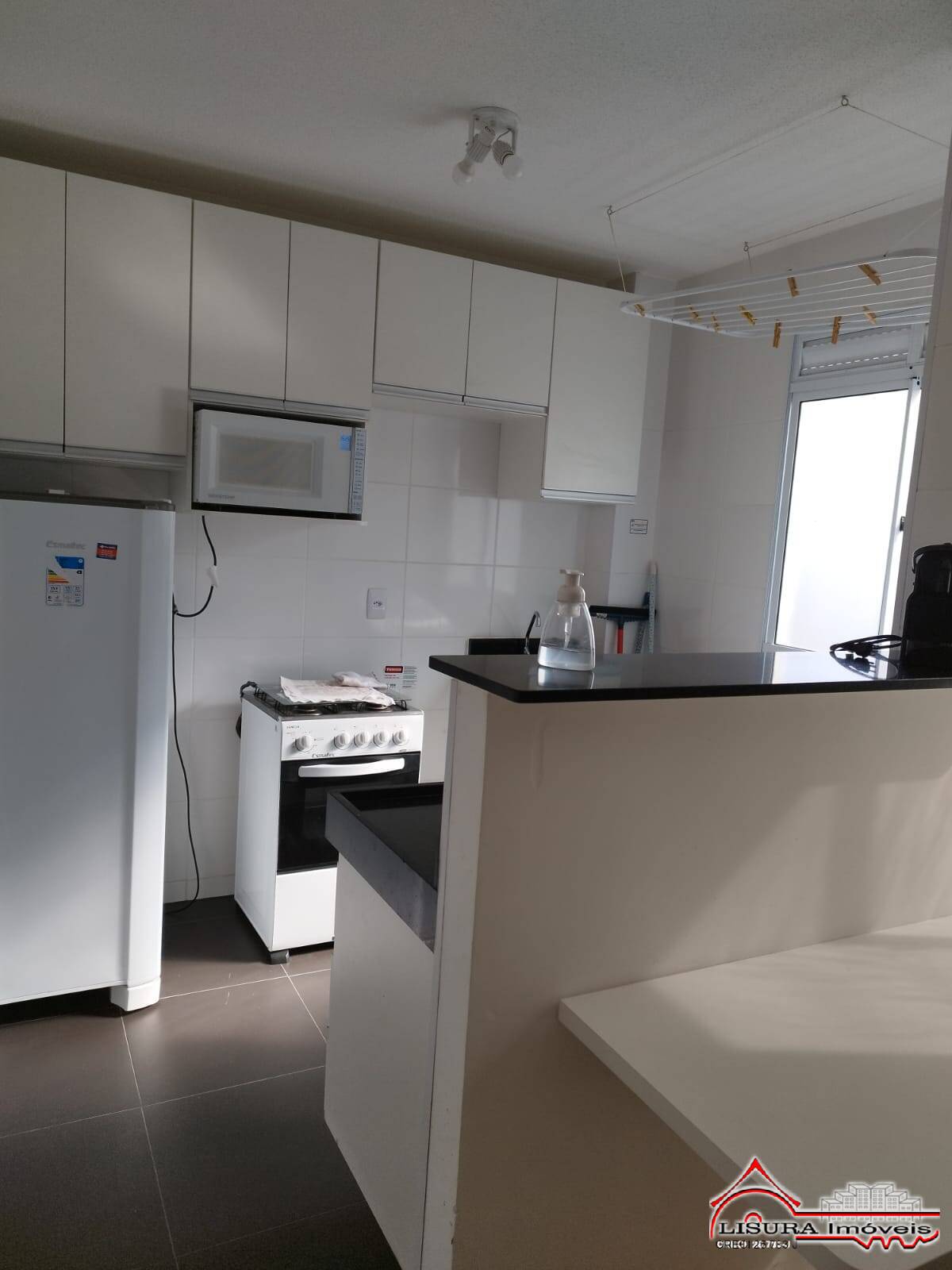 Apartamento à venda com 2 quartos, 39m² - Foto 3