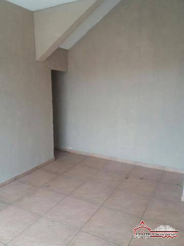 Casa à venda com 3 quartos, 140m² - Foto 2