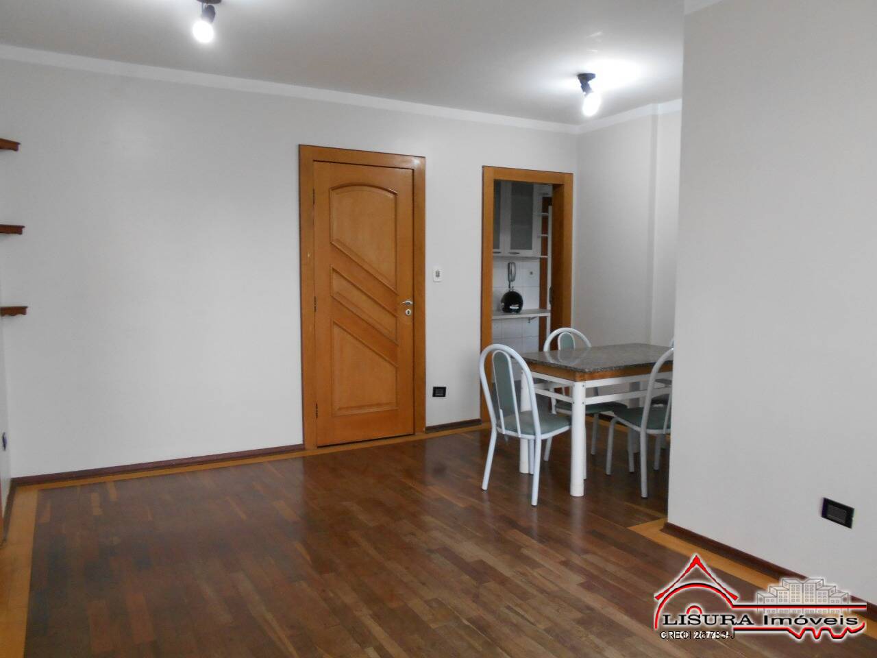 Apartamento à venda com 3 quartos, 96m² - Foto 3