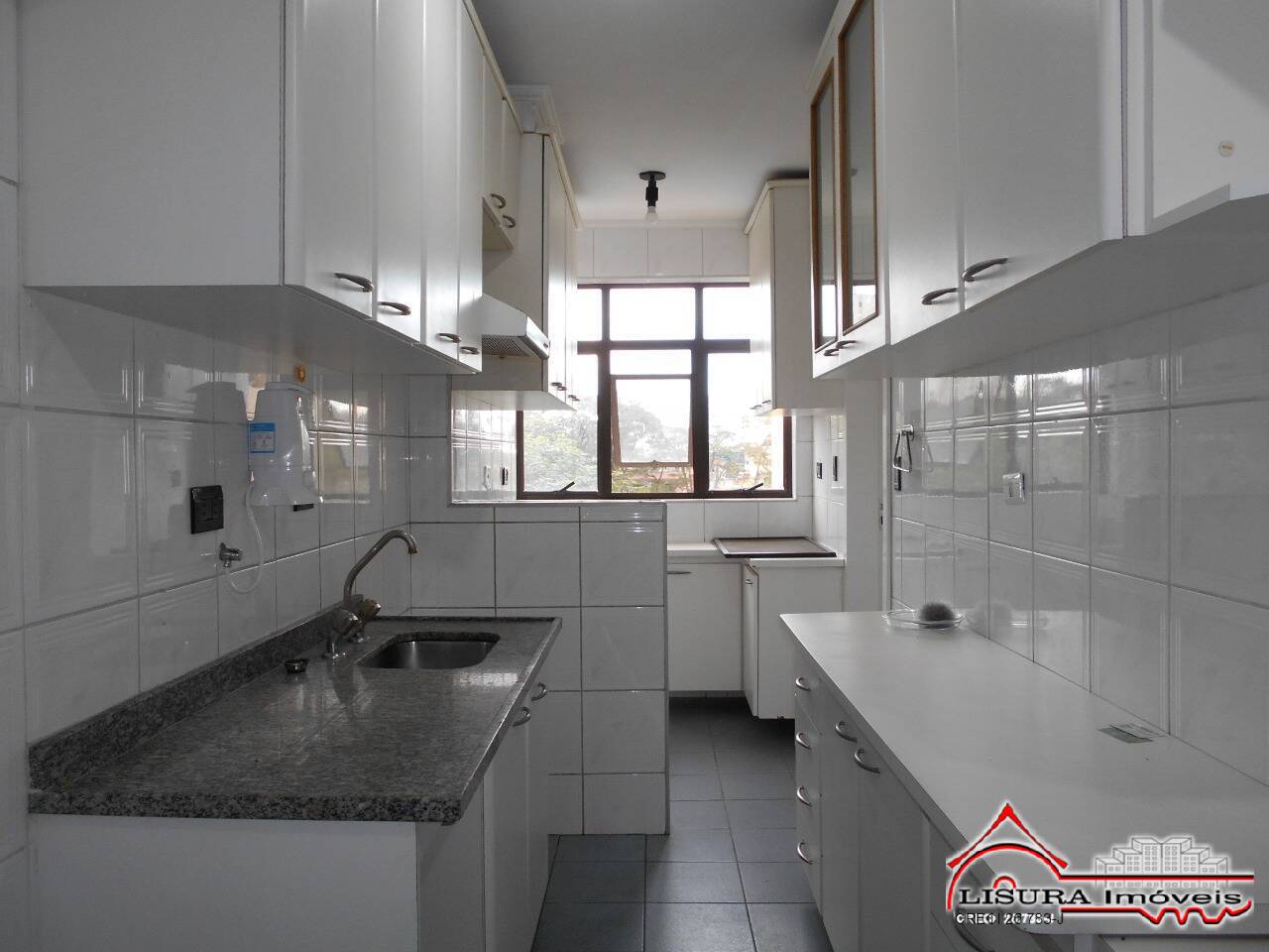 Apartamento à venda com 3 quartos, 96m² - Foto 17