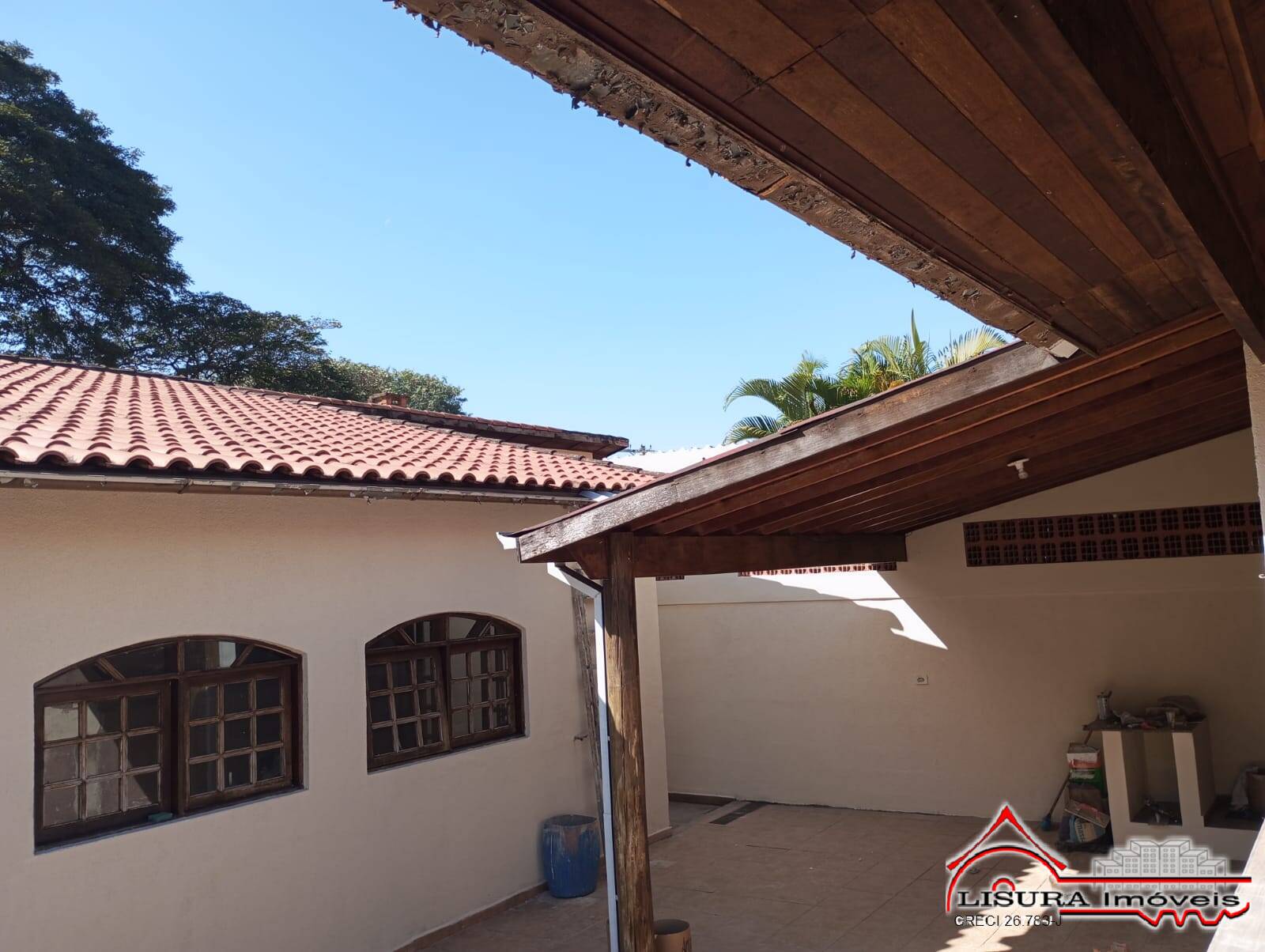 Casa para alugar com 4 quartos, 220m² - Foto 17