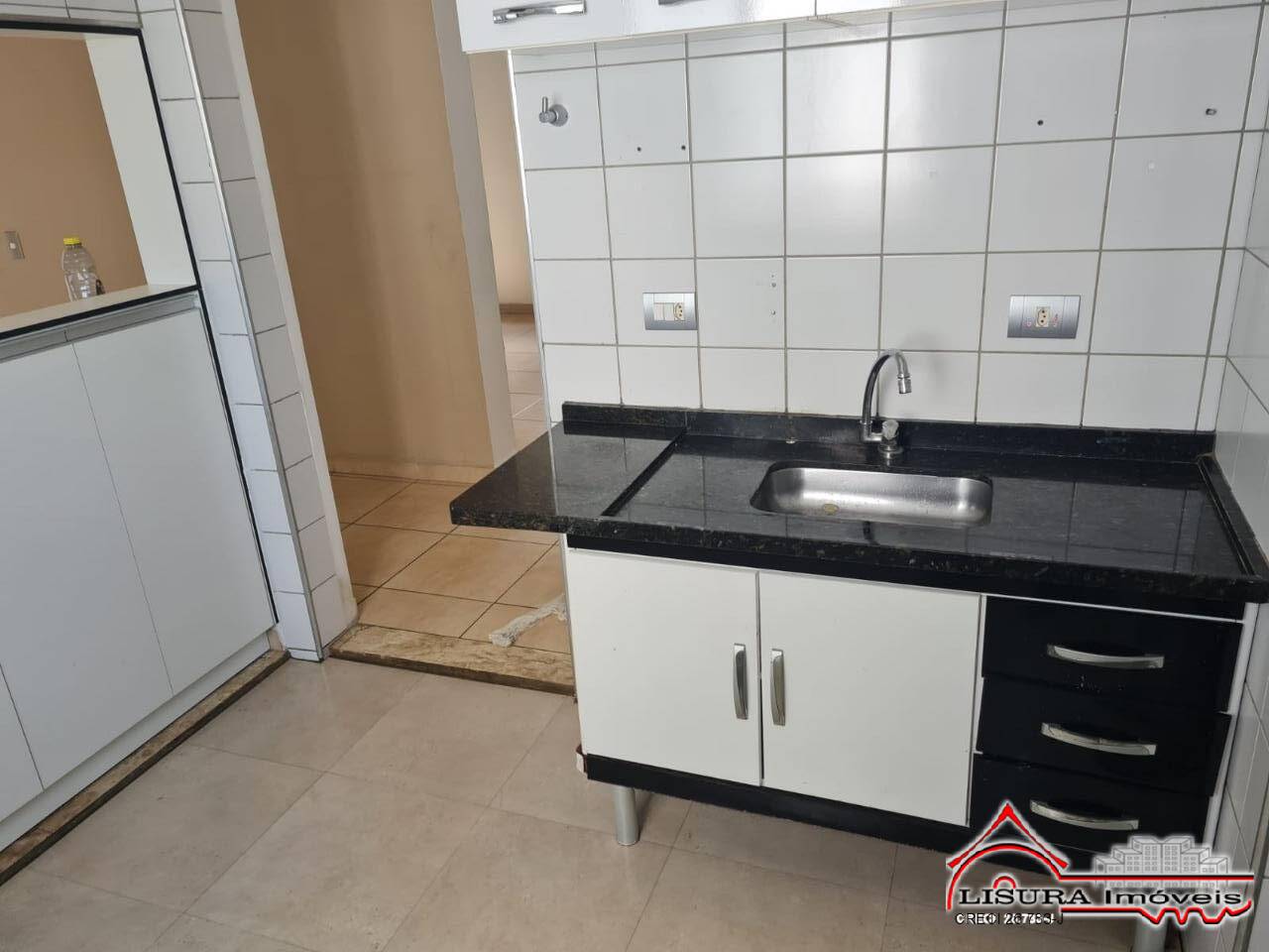 Apartamento à venda com 2 quartos, 61m² - Foto 3