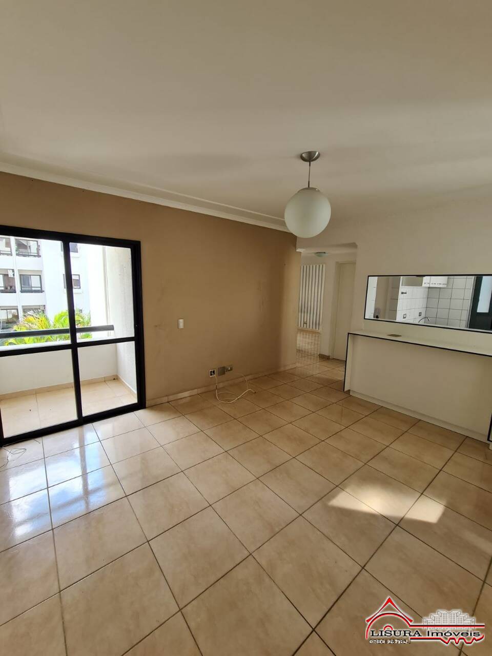 Apartamento à venda com 2 quartos, 61m² - Foto 1