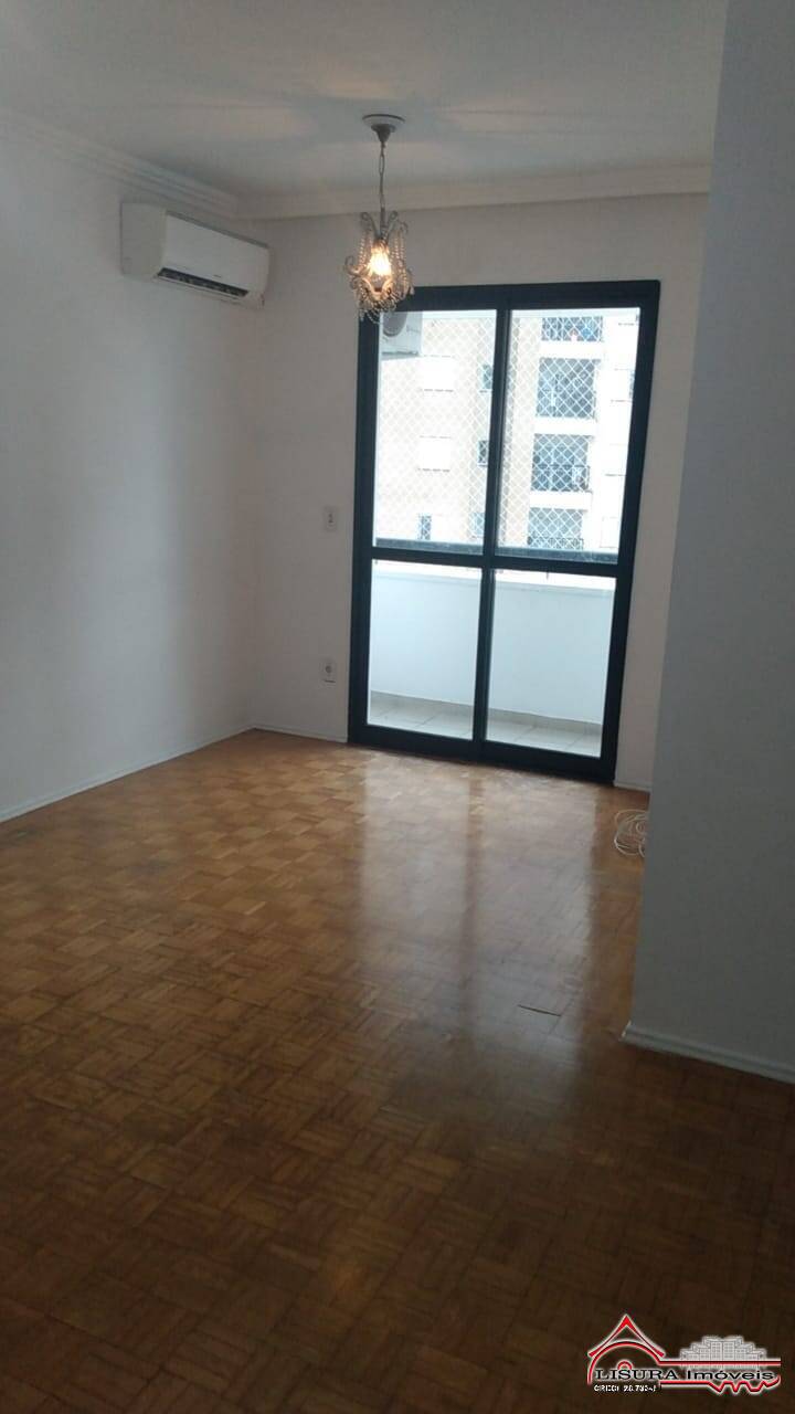 Apartamento à venda com 3 quartos - Foto 1