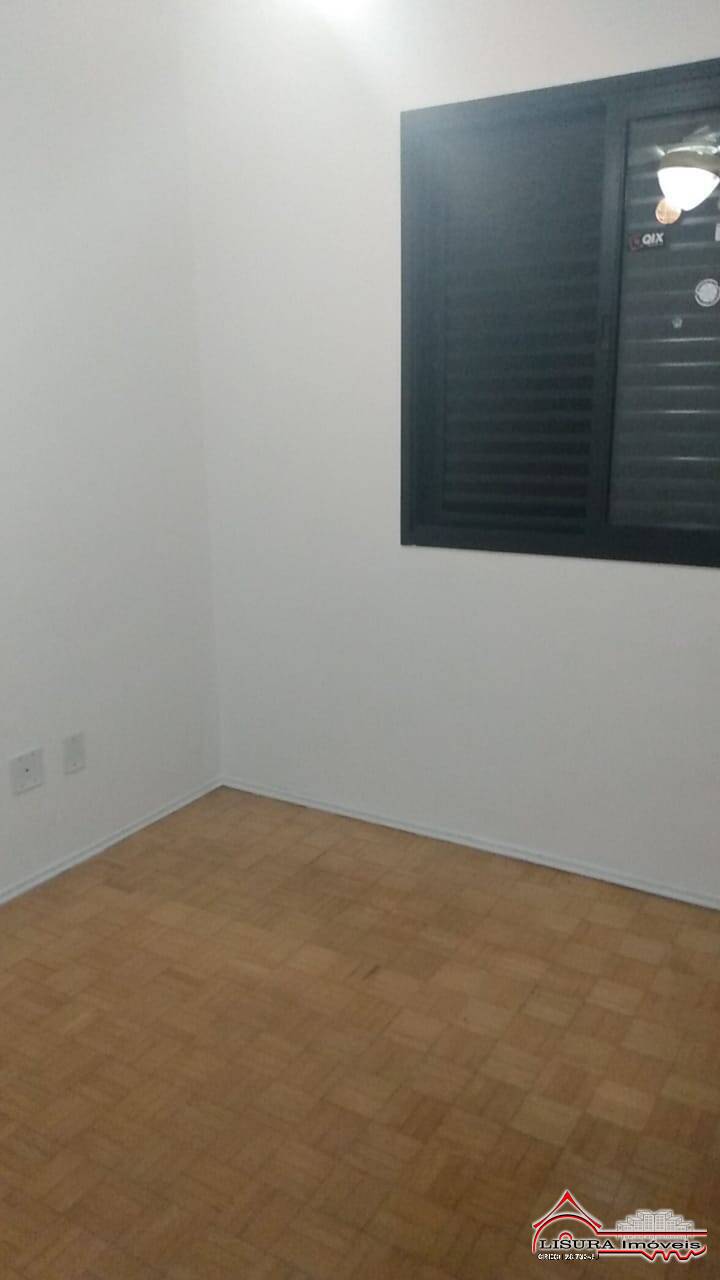 Apartamento à venda com 3 quartos - Foto 4