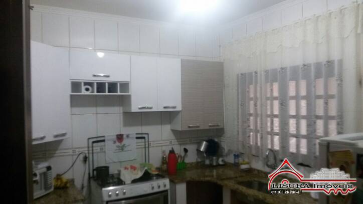 Casa à venda com 3 quartos, 181m² - Foto 10