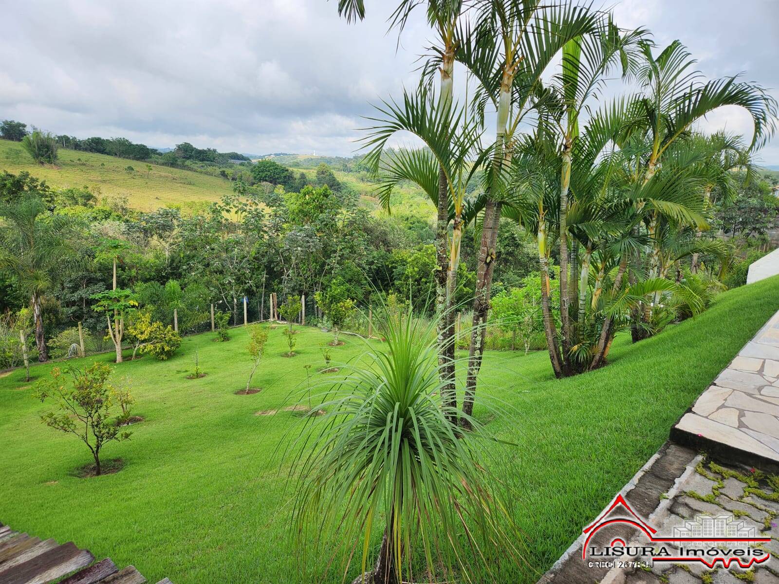 Casa para alugar com 5 quartos, 600m² - Foto 73