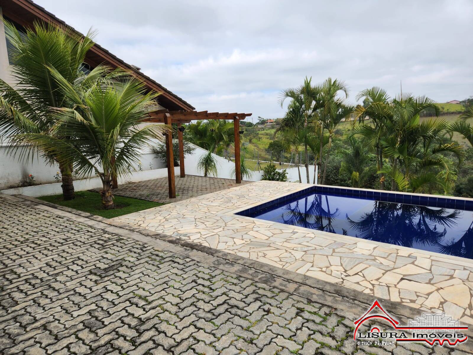 Casa para alugar com 5 quartos, 600m² - Foto 64