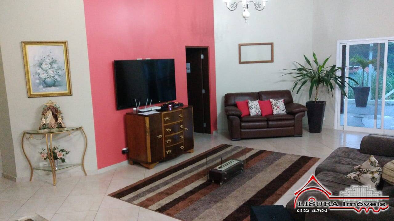 Casa à venda com 4 quartos, 378m² - Foto 4