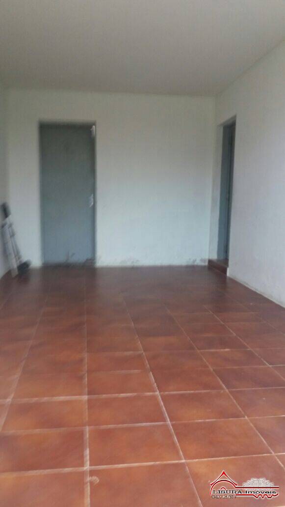 Casa à venda com 2 quartos, 1m² - Foto 4