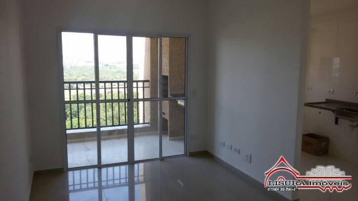 Apartamento à venda com 2 quartos, 64m² - Foto 12