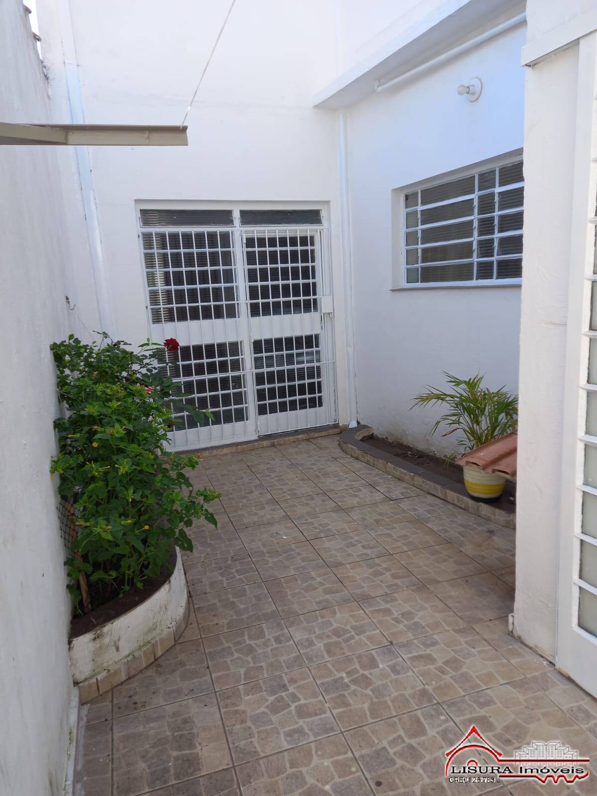 Casa para alugar com 3 quartos, 198m² - Foto 15