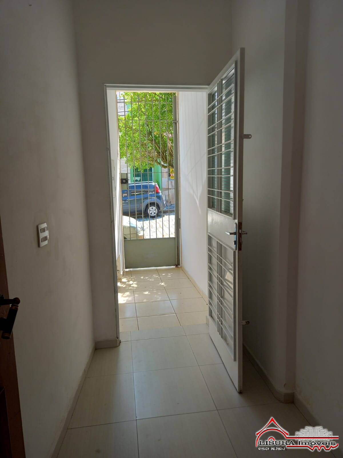 Casa para alugar com 3 quartos, 198m² - Foto 43