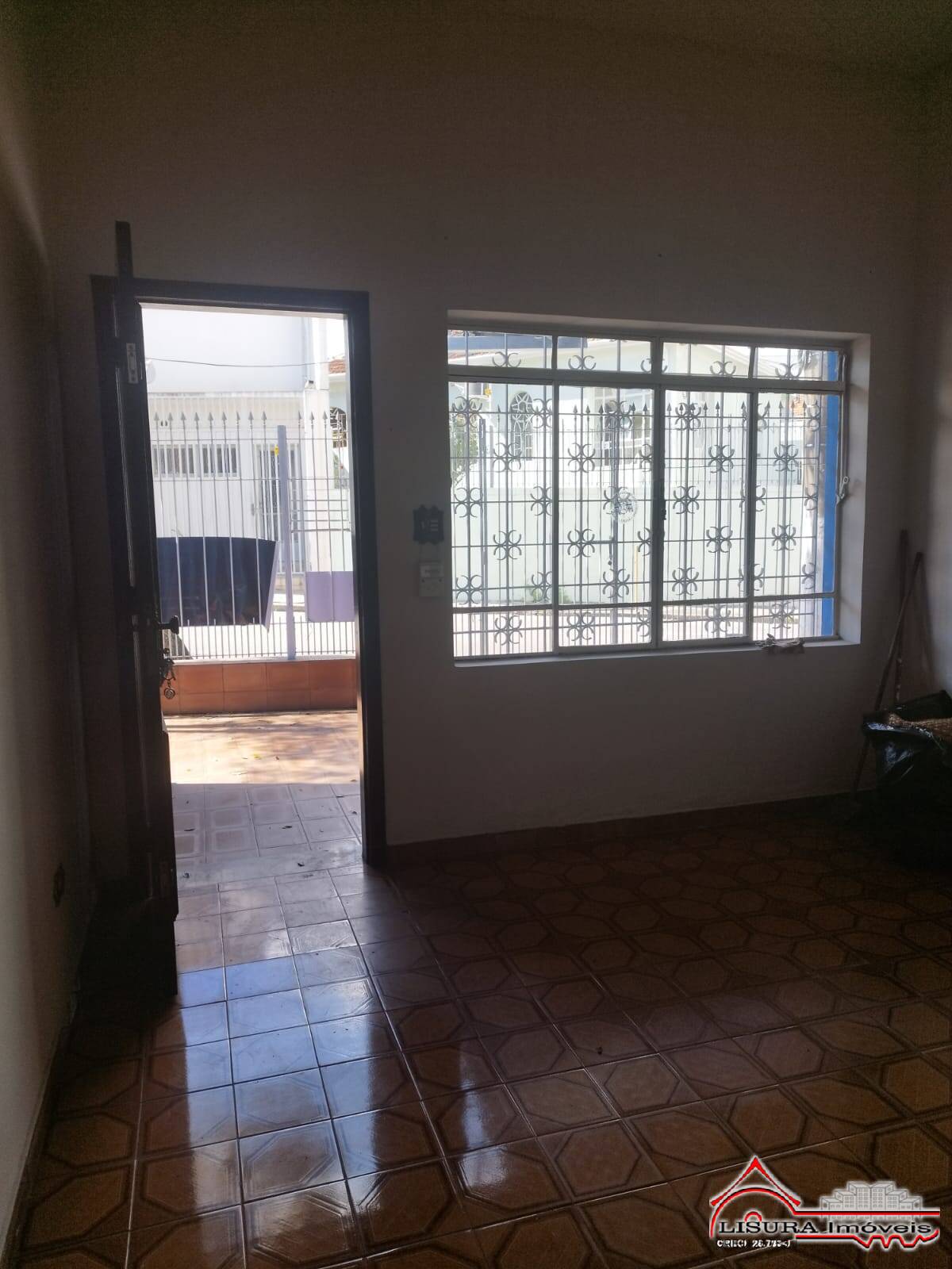 Casa à venda com 2 quartos, 100m² - Foto 11