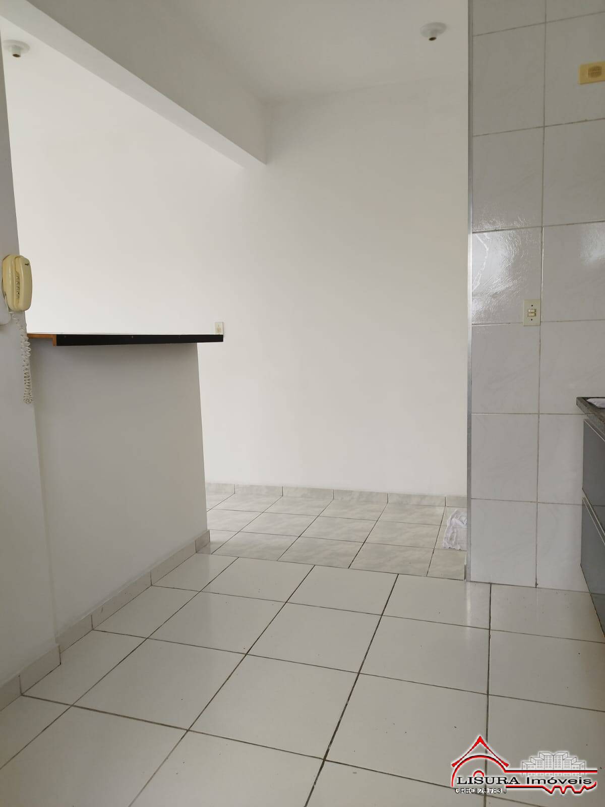 Apartamento à venda com 2 quartos, 57m² - Foto 4