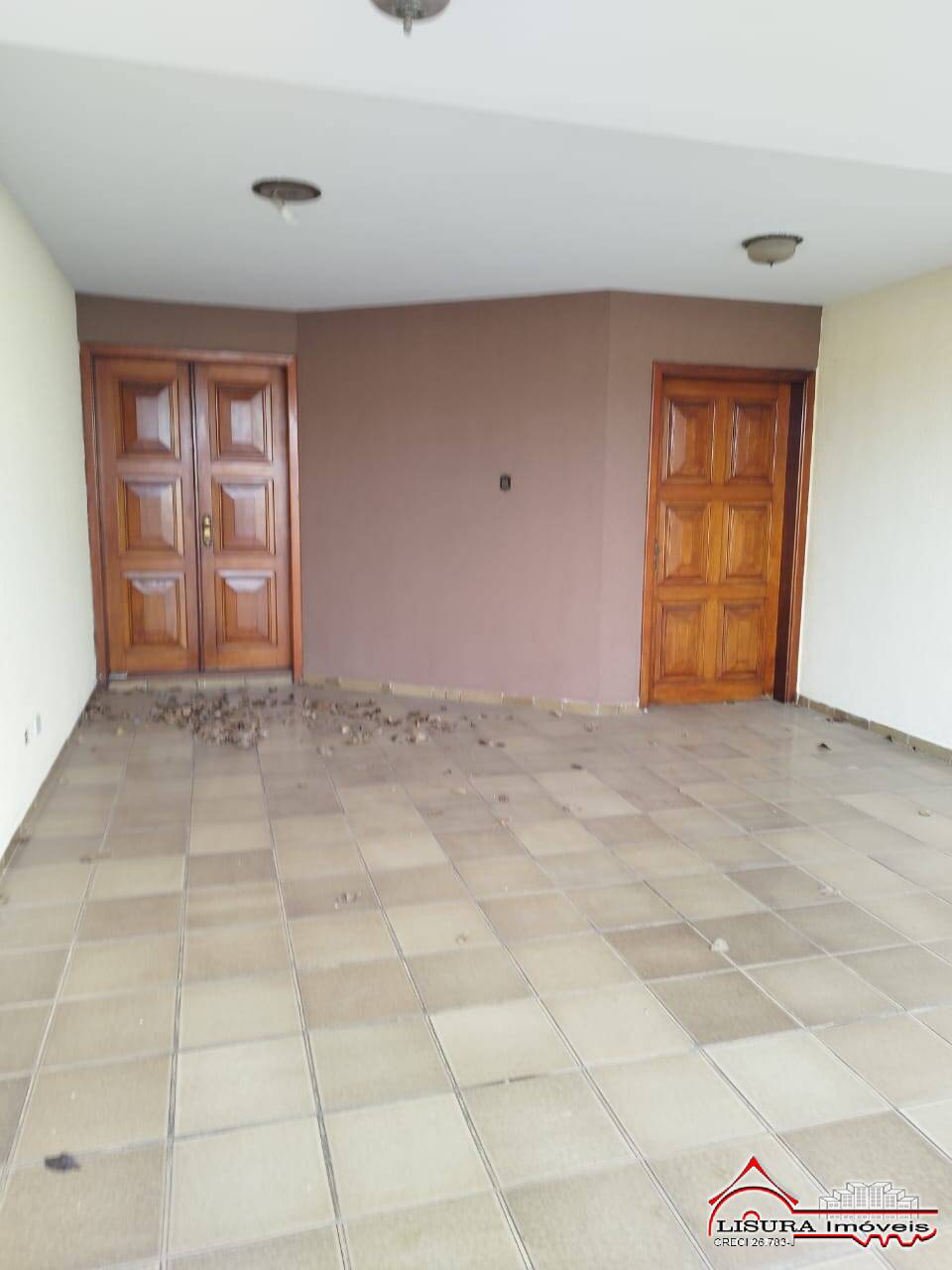 Casa para alugar com 9 quartos, 600m² - Foto 1