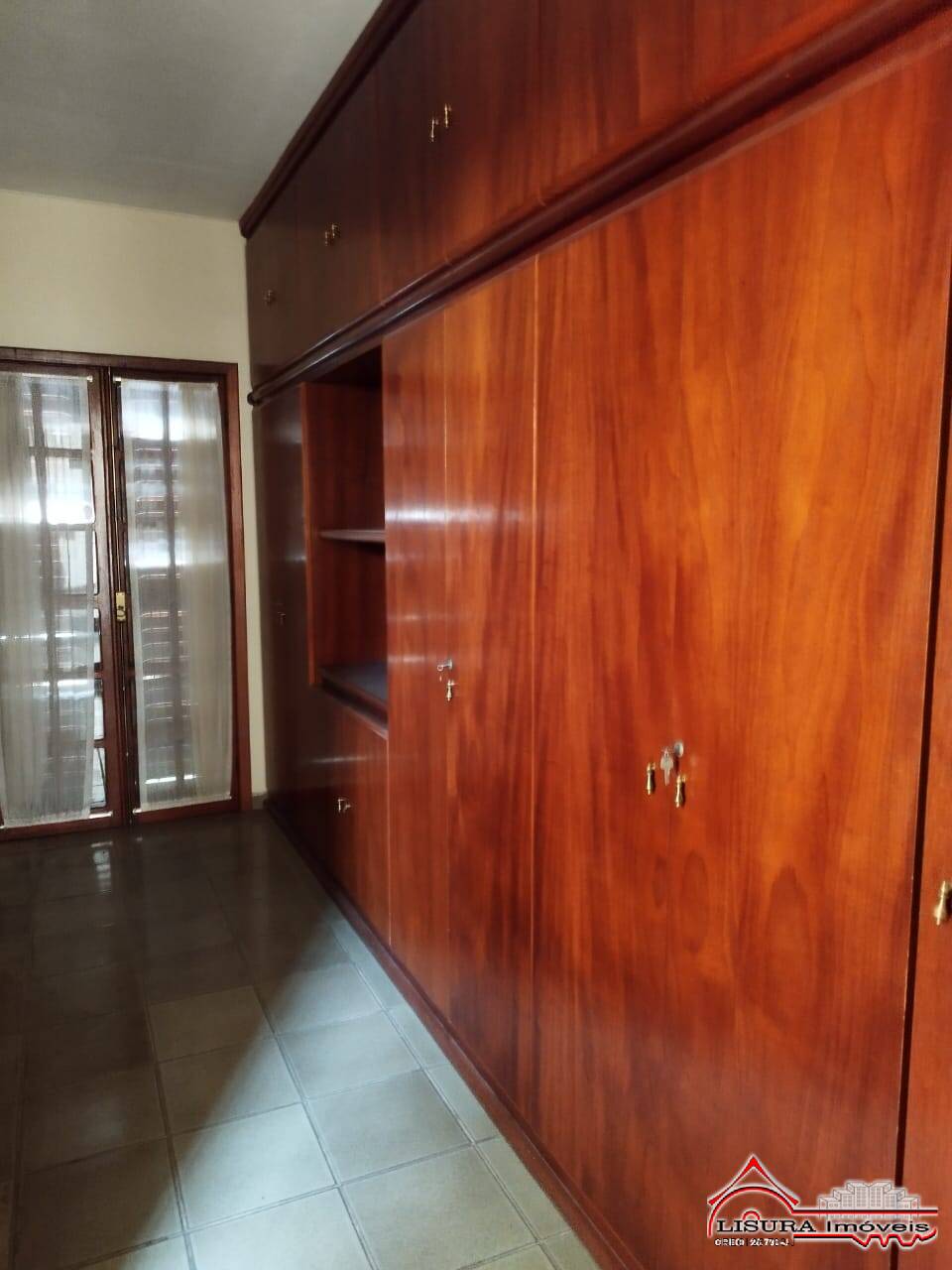 Casa para alugar com 9 quartos, 600m² - Foto 29