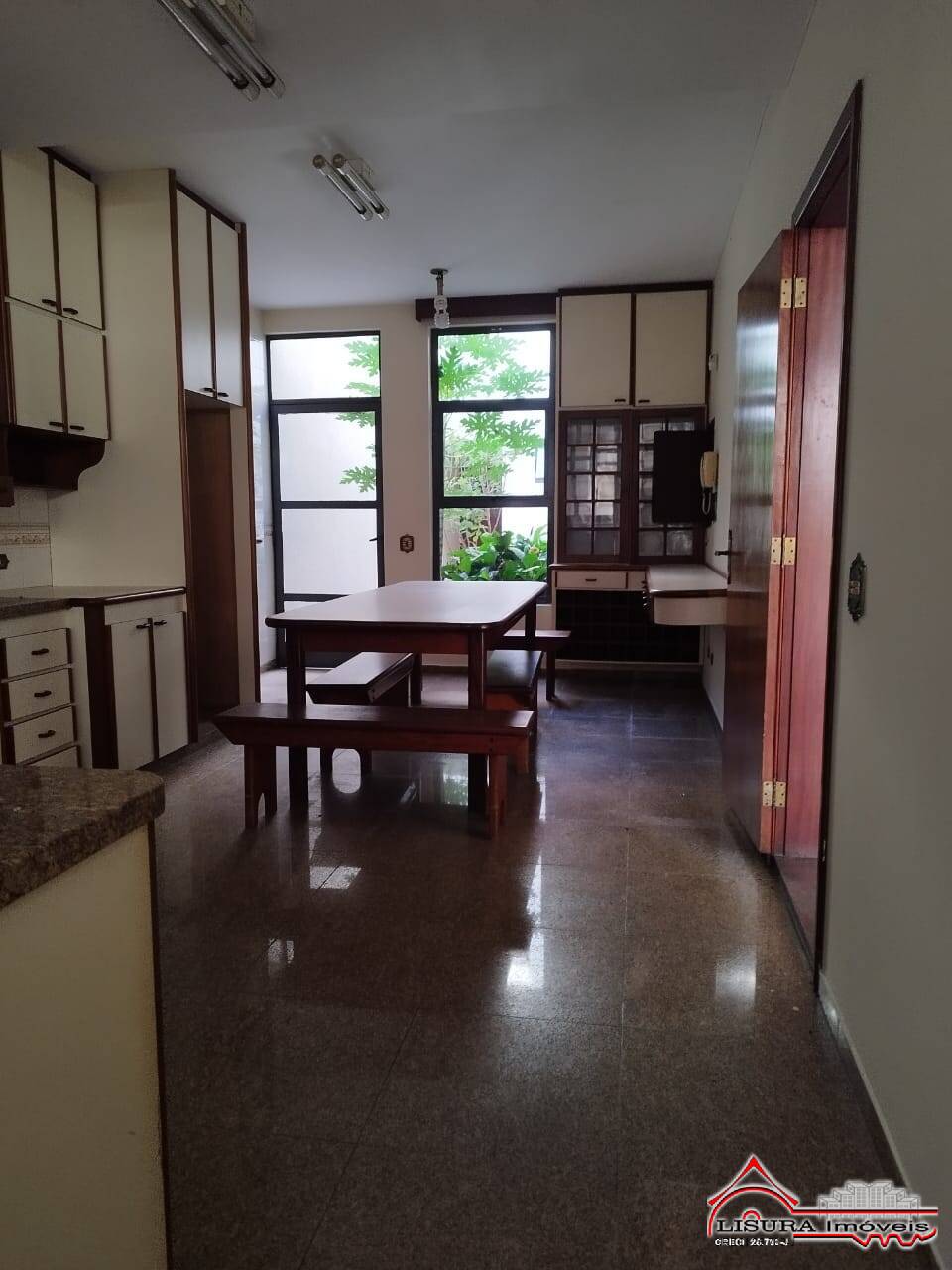 Casa para alugar com 9 quartos, 600m² - Foto 22