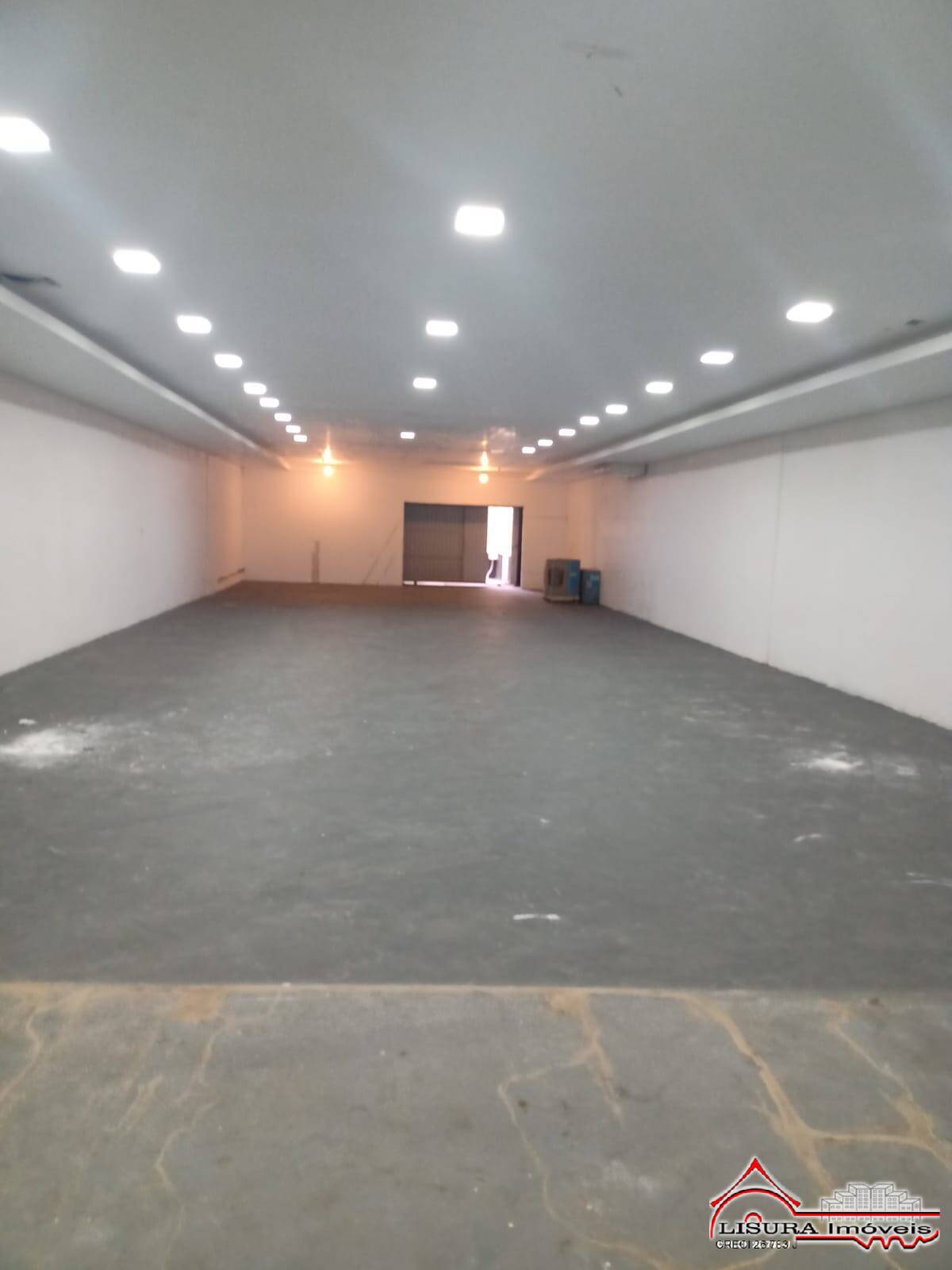 Loja-Salão para alugar, 250m² - Foto 1