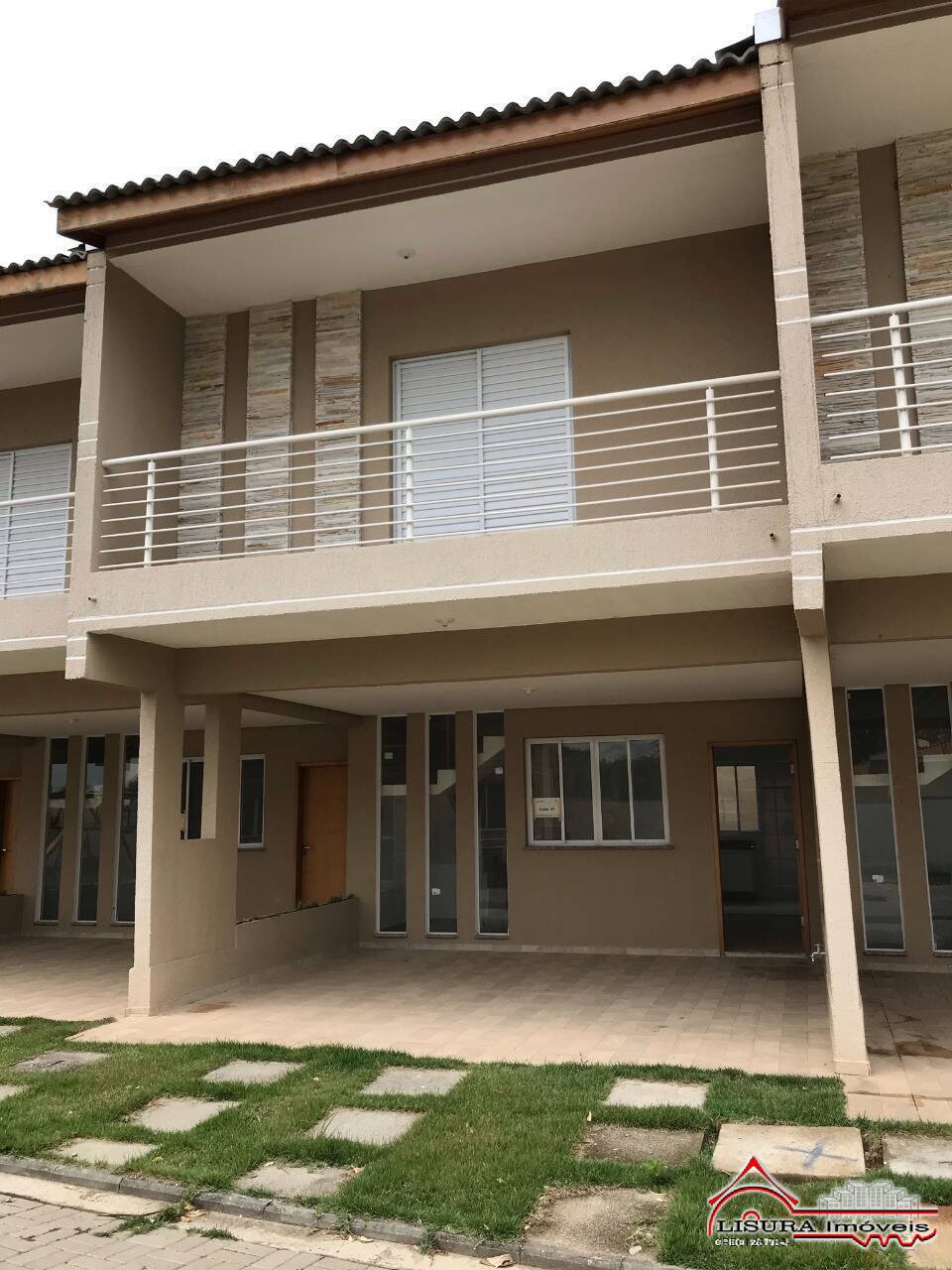 Casa à venda com 3 quartos, 126m² - Foto 4