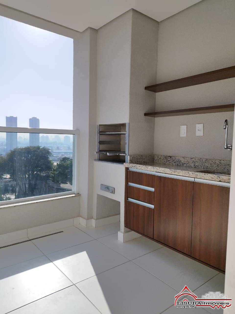 Apartamento para alugar com 2 quartos, 68m² - Foto 12