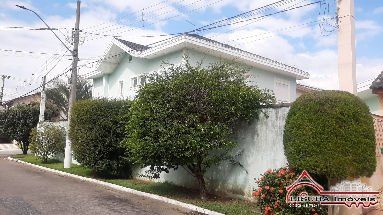 Casa de Condomínio para alugar com 4 quartos, 350m² - Foto 6