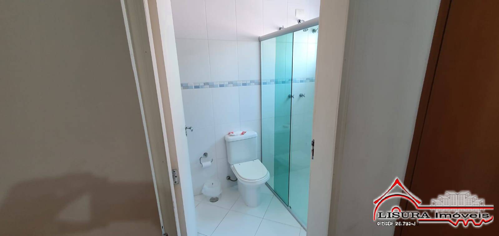 Casa de Condomínio para alugar com 4 quartos, 350m² - Foto 30