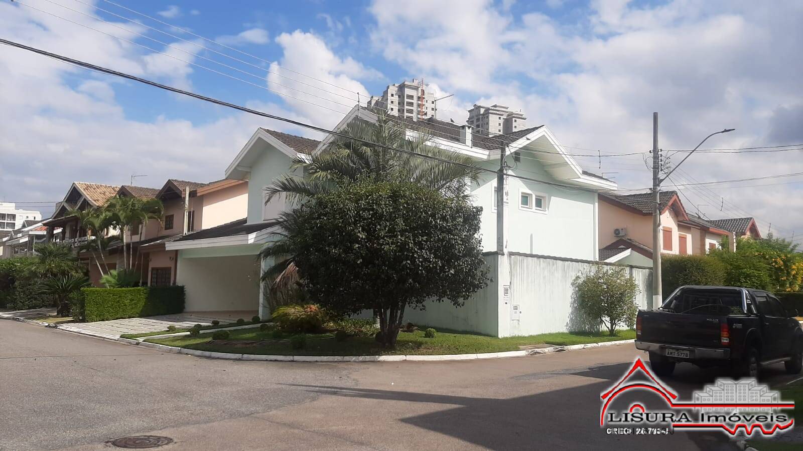 Casa de Condomínio para alugar com 4 quartos, 350m² - Foto 40