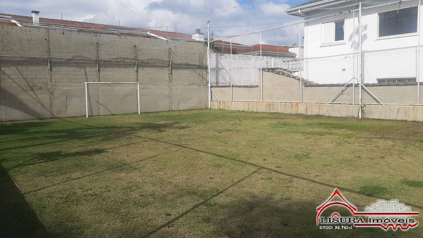 Casa de Condomínio para alugar com 4 quartos, 350m² - Foto 49