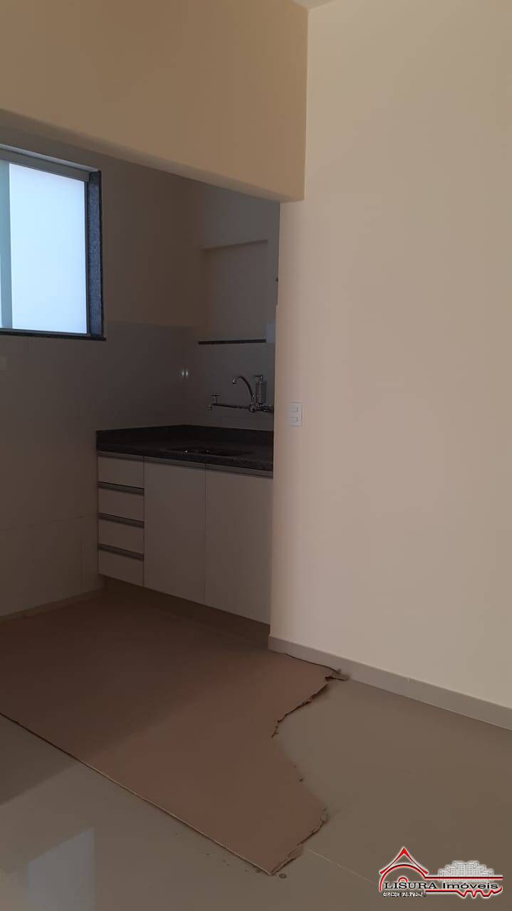 Casa para alugar com 2 quartos, 10m² - Foto 6