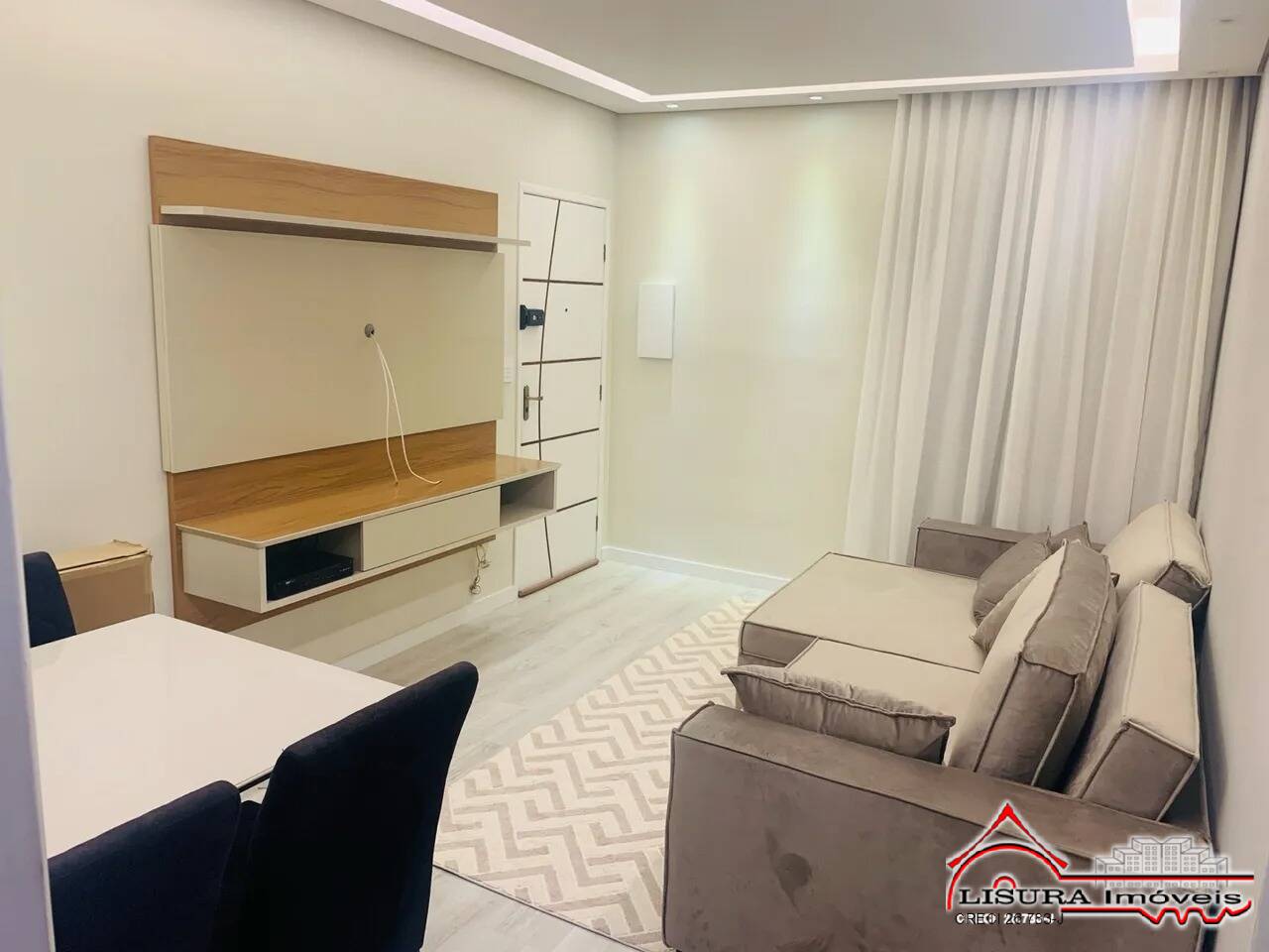 Apartamento à venda com 2 quartos, 68m² - Foto 2