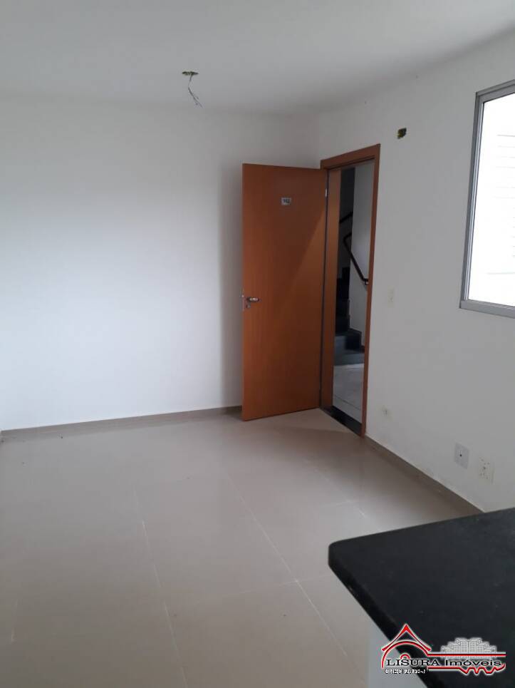 Apartamento à venda com 2 quartos, 45m² - Foto 2