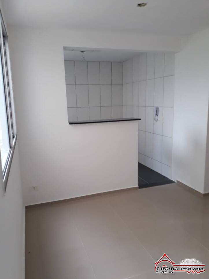 Apartamento à venda com 2 quartos, 45m² - Foto 3