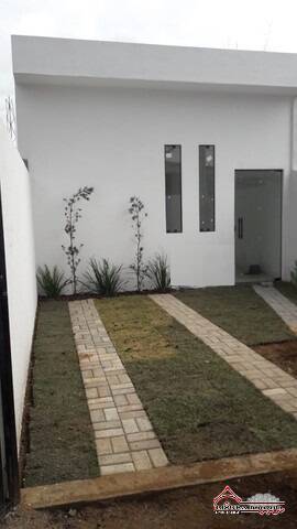 Casa à venda com 2 quartos, 63m² - Foto 1