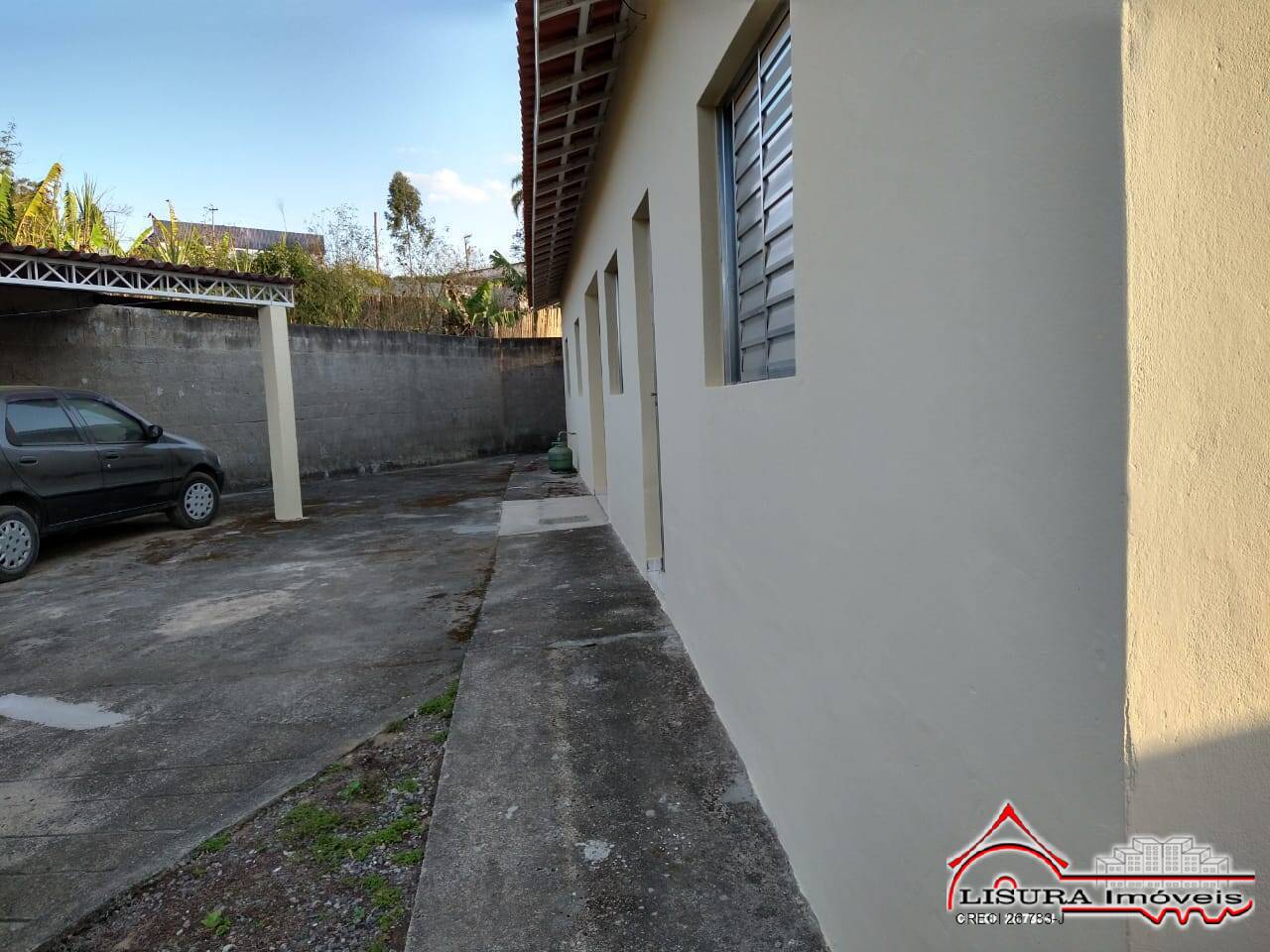 Casa à venda com 2 quartos, 10m² - Foto 1