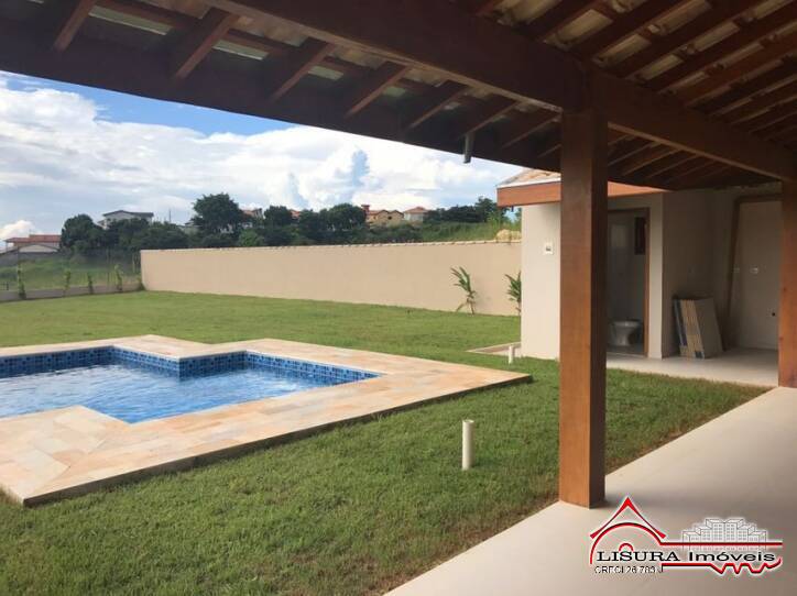 Casa de Condomínio à venda com 4 quartos, 370m² - Foto 2