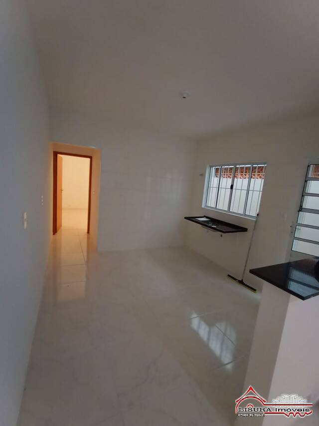 Casa à venda com 2 quartos, 92m² - Foto 8