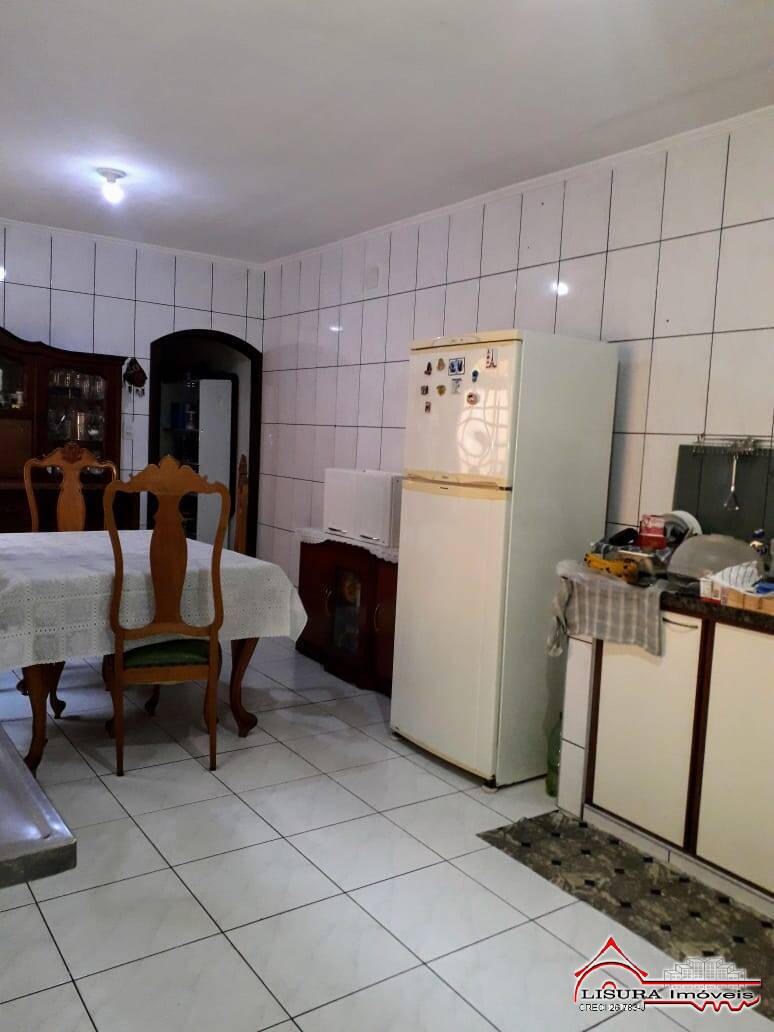 Casa à venda com 3 quartos, 190m² - Foto 5