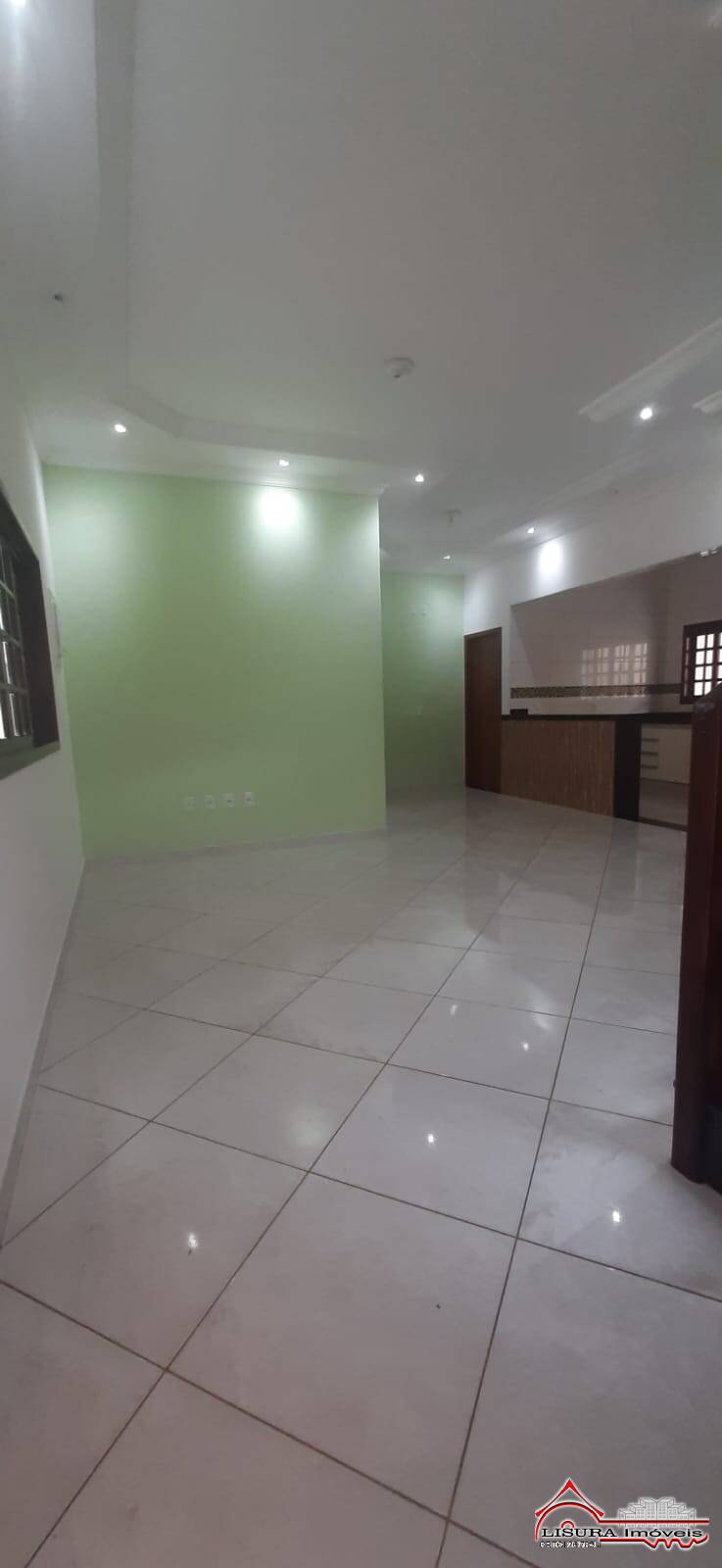 Casa à venda com 4 quartos, 220m² - Foto 10