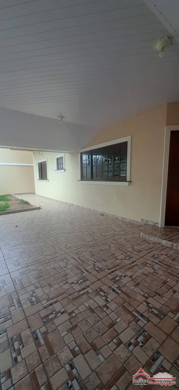 Casa à venda com 4 quartos, 220m² - Foto 6