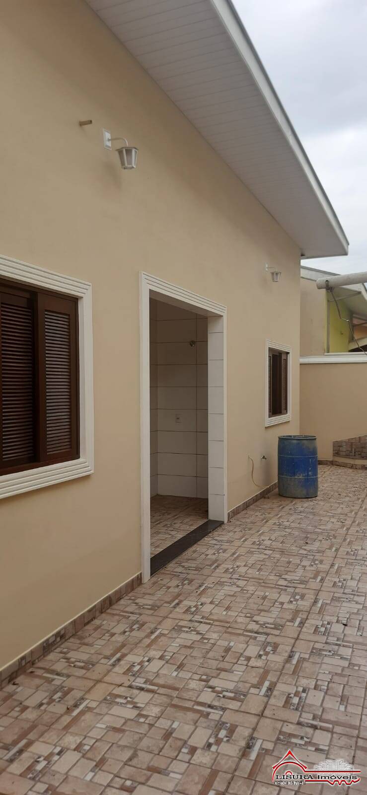 Casa à venda com 4 quartos, 220m² - Foto 32