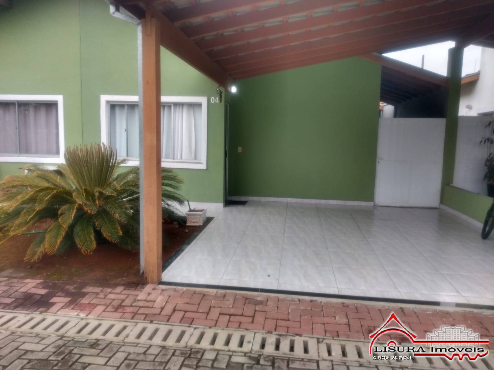 Casa de Condomínio à venda com 3 quartos, 90m² - Foto 1