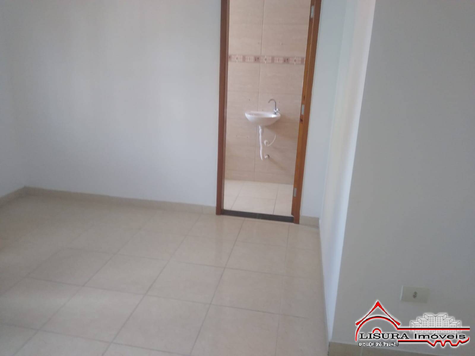 Casa à venda com 3 quartos, 120m² - Foto 3