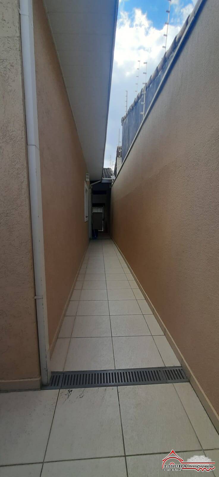 Casa à venda com 3 quartos, 200m² - Foto 21