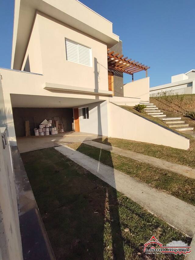 Casa de Condomínio à venda com 3 quartos, 170m² - Foto 1