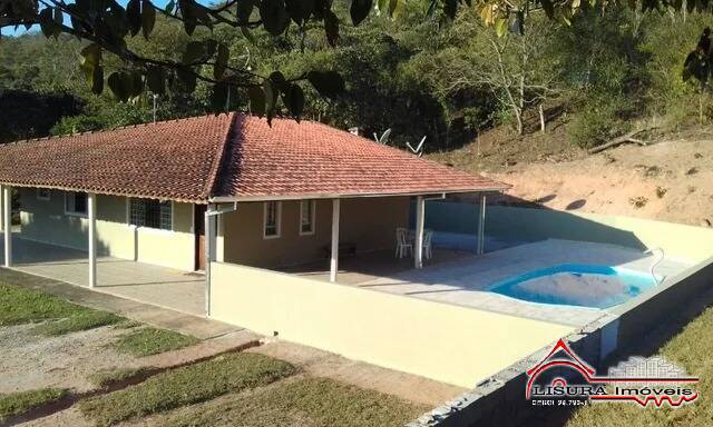 Fazenda à venda com 3 quartos, 250m² - Foto 1