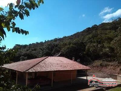 Fazenda à venda com 3 quartos, 250m² - Foto 29