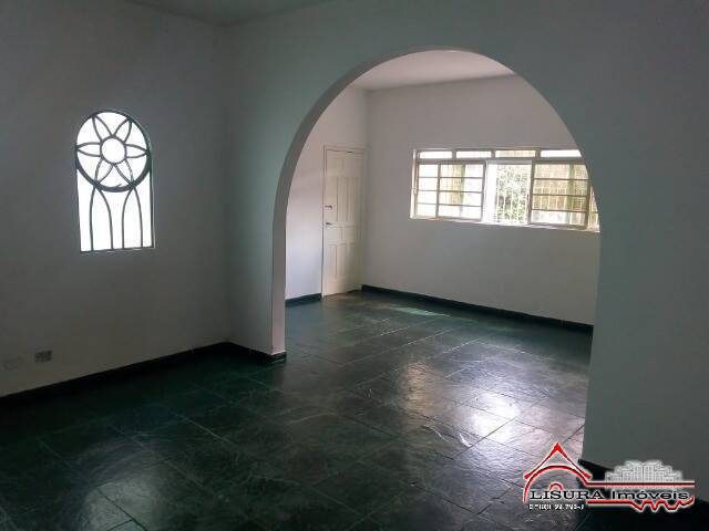 Casa à venda com 2 quartos, 131m² - Foto 2