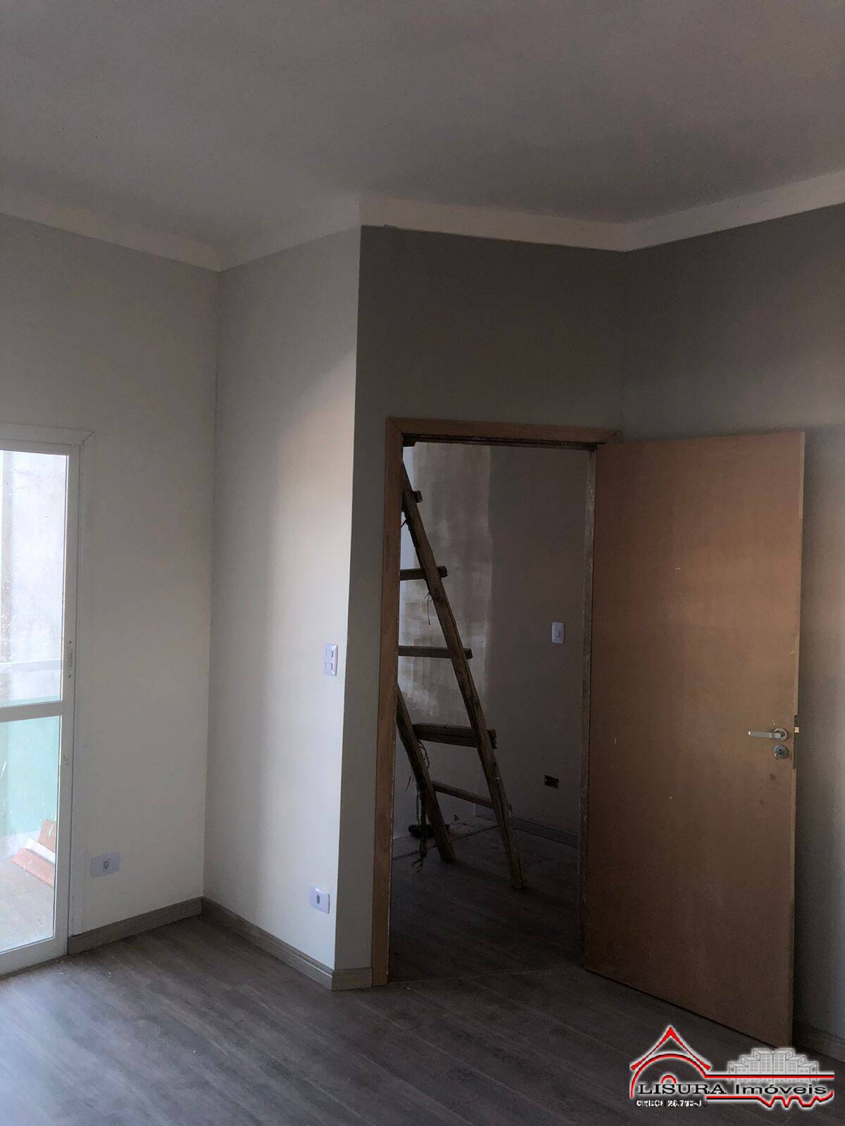 Casa à venda com 3 quartos, 240m² - Foto 7